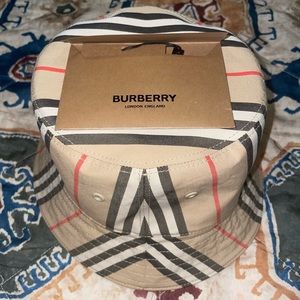 burberry reversible bucket hat